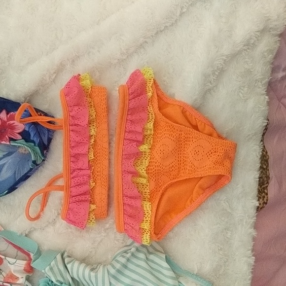 Toddler bathing suit bundle - Picture 5 of 5